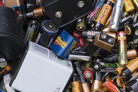 ㊣萝北鹤北专业回收电动车电池☯艾亚特废旧电池回收☯收废旧旧电池
